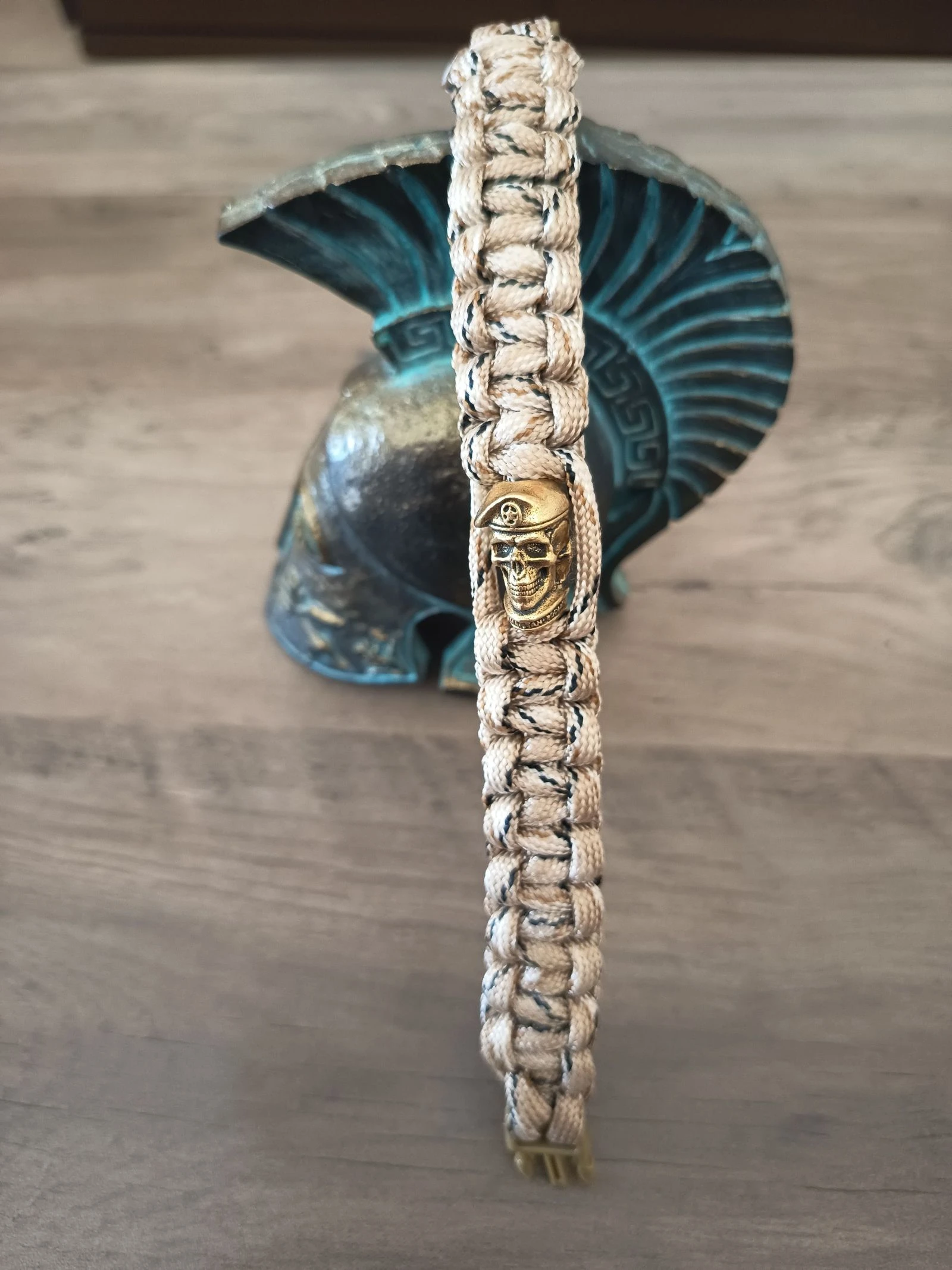 Skull bracelet with military beret – photo 2